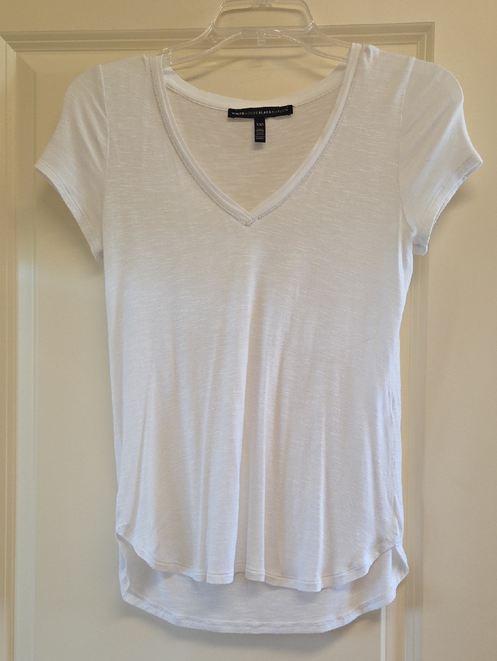 White House Black Market White V-Neck Short Sleeve Tee